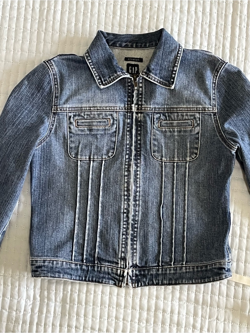 GAP Fitted Denim Jacket